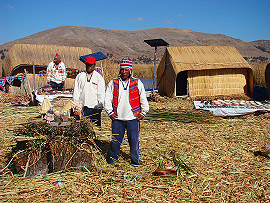 Los Uros, ostrov Chumi